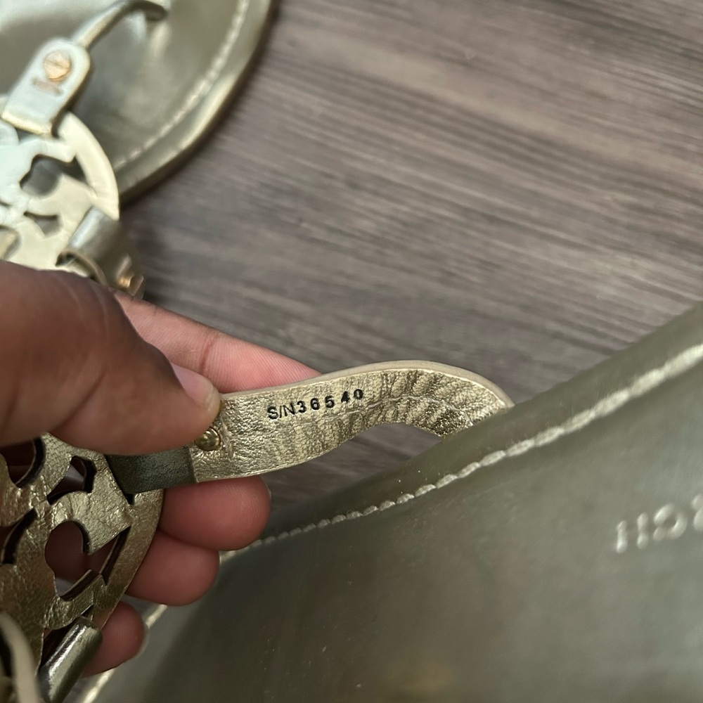 Tory Burch Metallic Silver Logo Thong Sandals - Picture 6 of 7